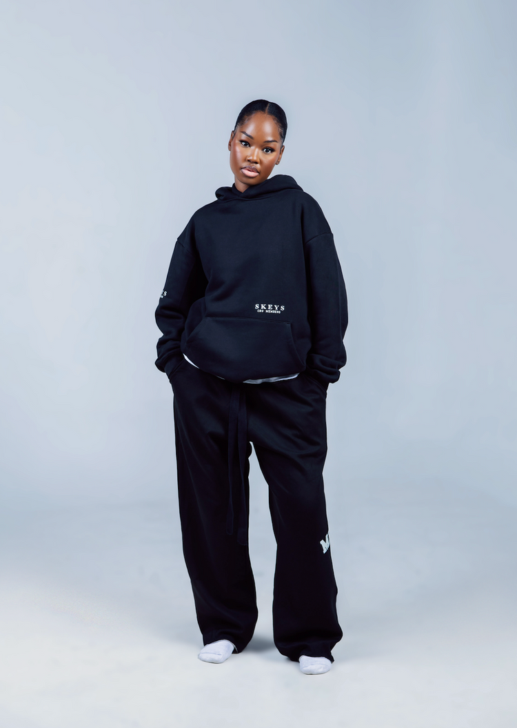 Mini Cru Members Sweatpant in Jet Black
