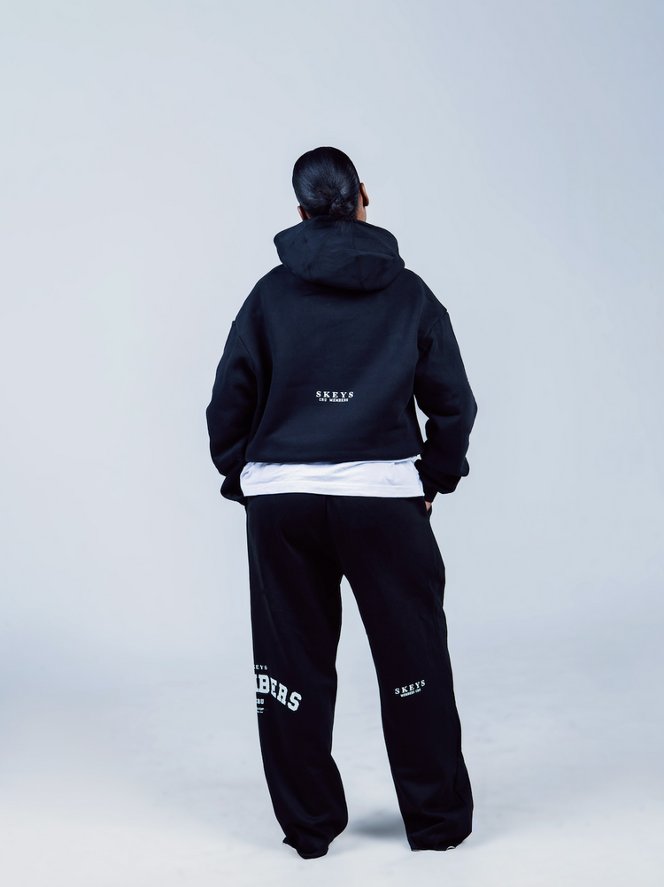 Mini Cru Members Sweatpant in Jet Black
